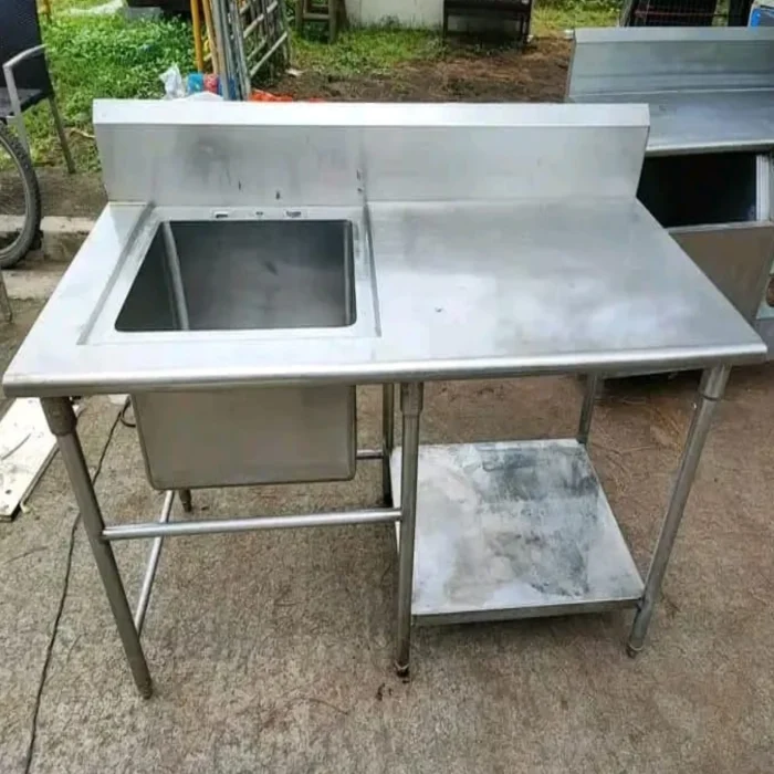 Single-bowl washing sink with design